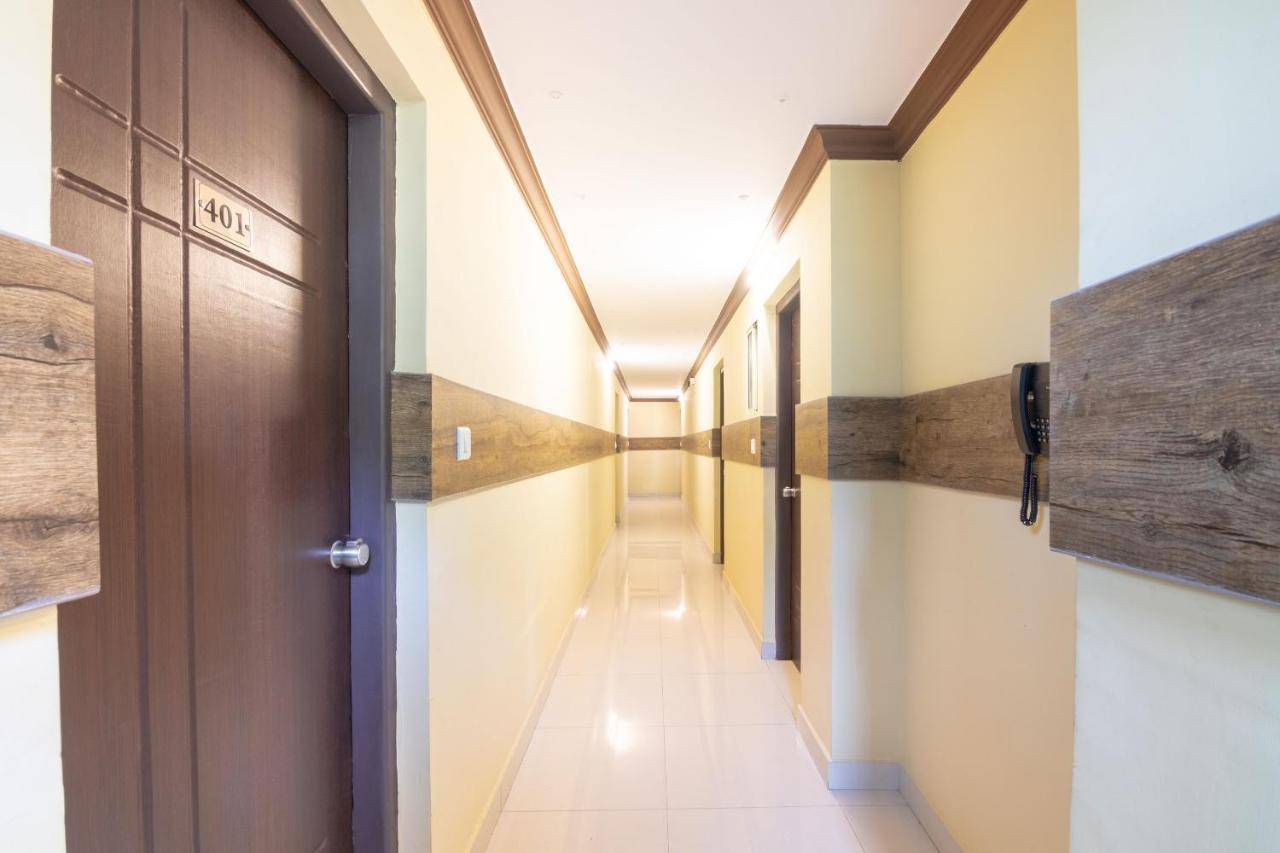 Отель Oyo 13594 Mathrushree Residency Бангалор Экстерьер фото