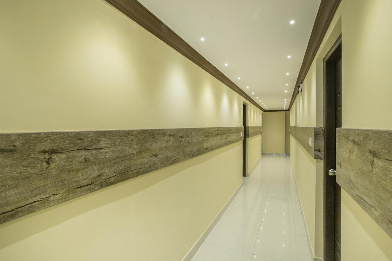 Отель Oyo 13594 Mathrushree Residency Бангалор Экстерьер фото