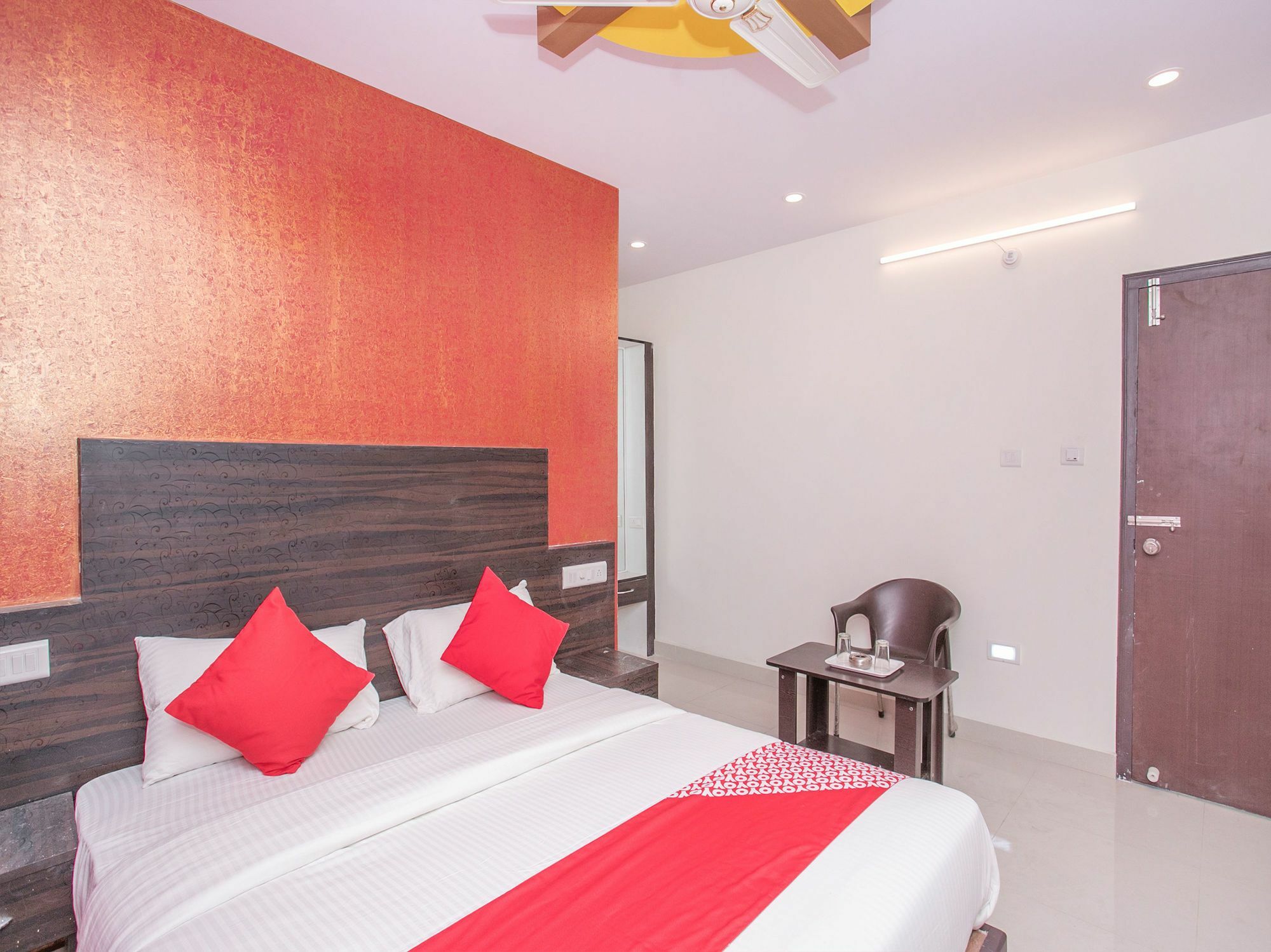 Отель Oyo 13594 Mathrushree Residency Бангалор Экстерьер фото
